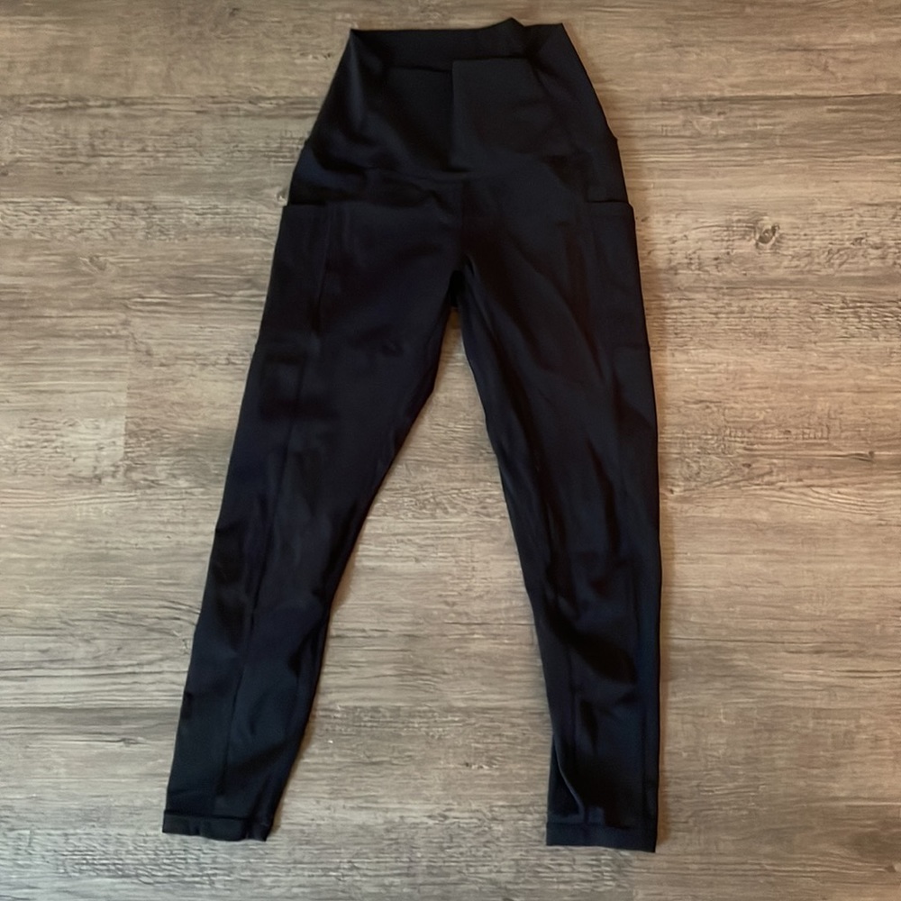 FitAid x Born Primitive Crop Leggings Size Small